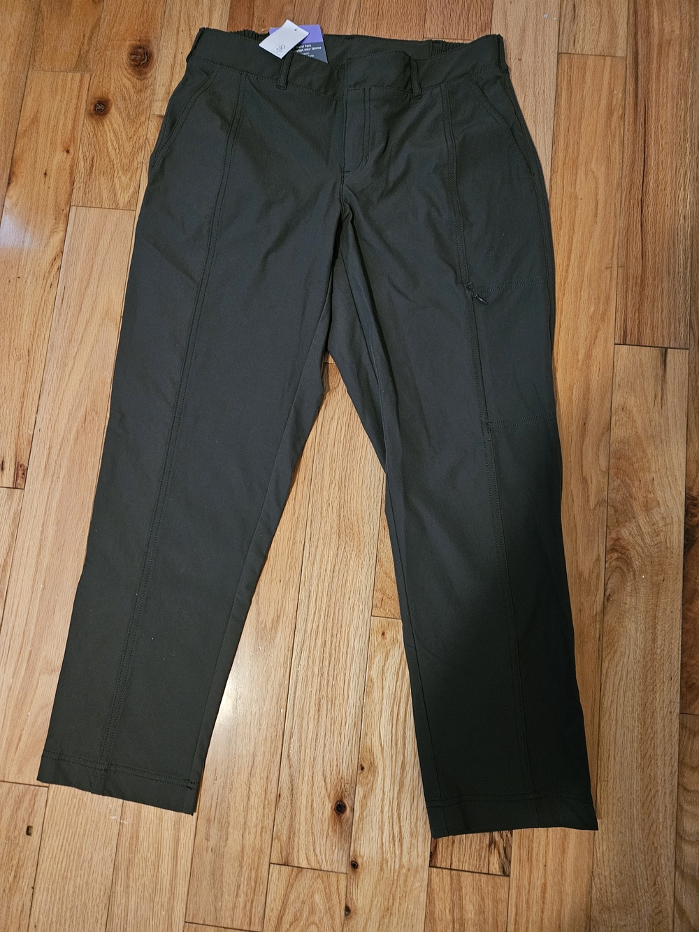 Kirkland Signature Women's Cropped Pull-On Pants | Size 4 | NWT | Black - Picture 2 of 5